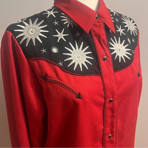 Roper Red and Black Western Shirt with Star Burst Design - Picture 5 of 13